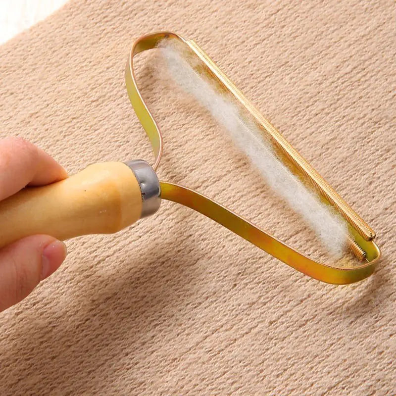 Fabric Shaver for Removing Lint and Hair at Home